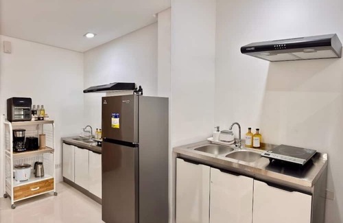 Batangas City Condo | Batangas City Staycation - Furnished Condo w/Pool, WiFi, Parking – Pontefino