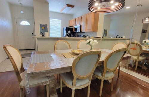 Gainesville Condo | New In-City Comfort: Condo Getaway 2-bed, 2-bath