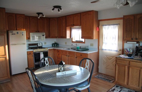 Holton House | Perfect 2-bedroom house with AC in charming Holton. So much to do in this area.