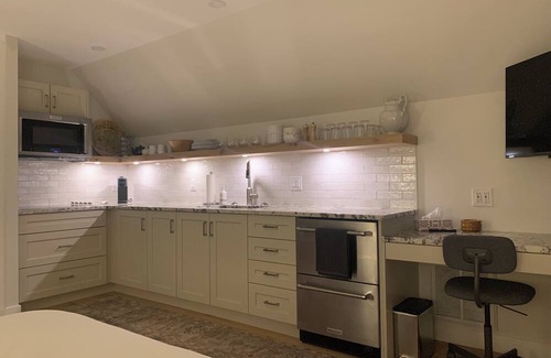 Tay Valley Apartment | Pike Lake Studio Oasis