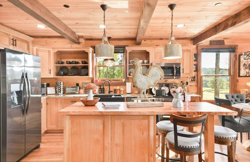 Smithsburg Cabin | Dreamcatcher Cabin ~Scenic views with BIG sky hues