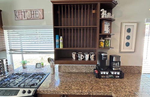 Corona House | Comfort 4 Bedroom 2 Bath with AC