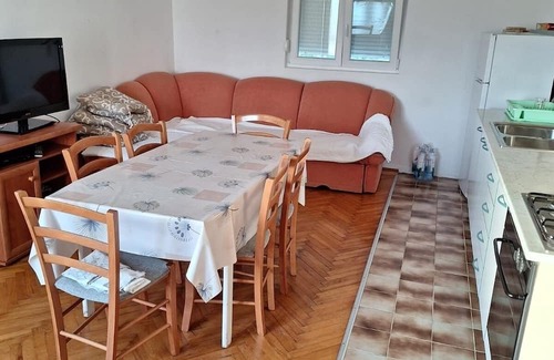 Supetarska Draga Apartment | Three bedroom apartment with terrace and sea view Rab (A-24682-a)