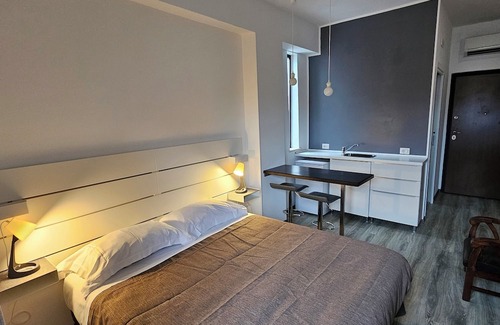 Potenza House | Double or Twin Beds Studio Apartment