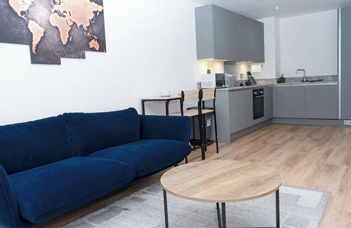 Manchester City Centre Apartment | Luxe Apartment in M1 | Pool, Gym & Spa