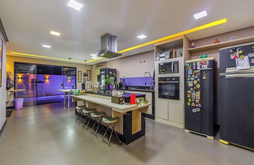 Recreio dos Bandeirantes House | 5 minutes from the beach High-end house with elevator and cinema room