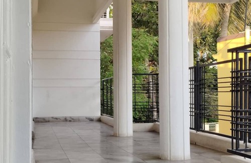 Gokulam Apartment | VARSHA ENCLAVE WHITE HOUSE
