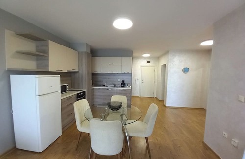 Balchik Apartment | BALCHIK PERLA Apartament cu dotari complete si vedere la mare, 900 m de plaja.