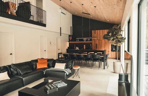 Morin Heights Villa | Zen House 4 - Villas & Spa