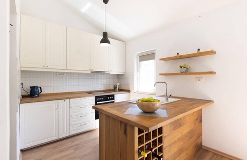 Grubine House | Pet friendly home in Grubine