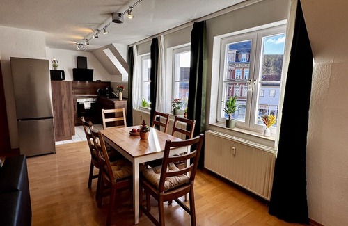 Wurzen Apartment | Apartment-Large-Private Bathroom-Balcony-Apartment Jacobsplatz