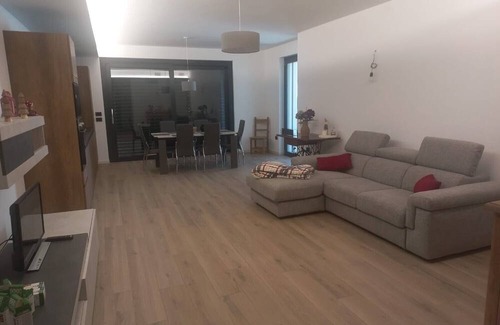 Castello dell'Acqua Apartment | Apartment 'Laris' with Mountain View, Balcony and Wi-Fi