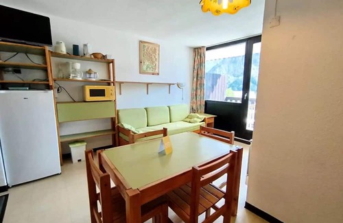 Reallon Apartment | Relais Residence - Friendly apartment welcoming 6 people in Réallon