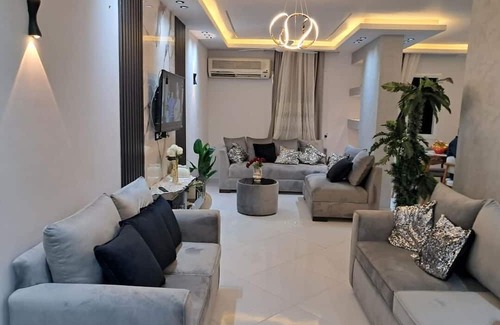 Nasr City Condo | Phenomenal 2-bedroom condo with AC in Cairo Governorate