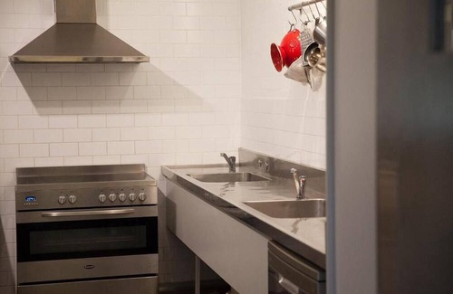 Lovedale House | Burncroft Guesthouse