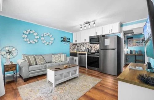 Atlantic Beach Apartment | North Myrtle Beach Suite