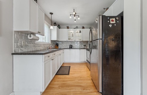 South Bruce Peninsula Cottage | Stunning Waterfront Retreat - Pike Bay