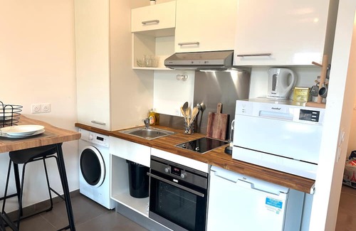 Ferney-Voltaire Apartment | Apartment 'Moderne Genève - Ferney' with Wi-Fi