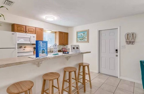 Cocoa Beach House | Tiki Turtle Tropical Retreat: Kayaks, Bikes & Cocoa Beach Bliss!