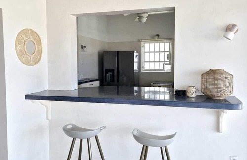 Salina Harbour View House | Casa Seru Zen - 3 bedroom Hilltop Serenity Near Mambo Beach