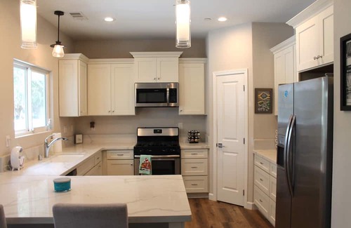 Morro Bay House | Beautiful Townhome in Downtown Morro Bay