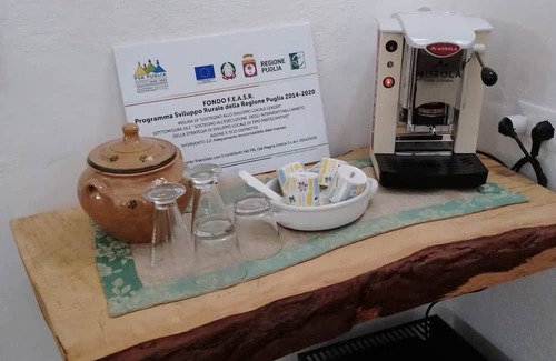 Crispiano House | Tipica Masseria immersa nel verde e tra ulivi secolari.animali domestici ammess