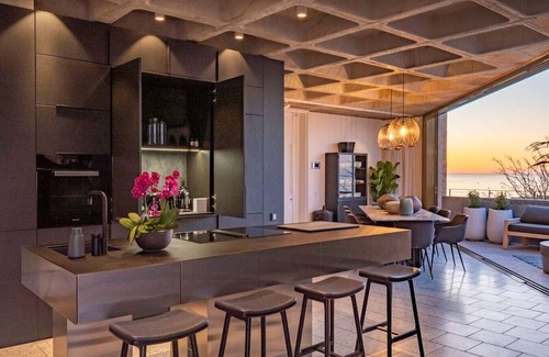 Sea Point Villa | Ilkley Penthouse 3 Bedroom