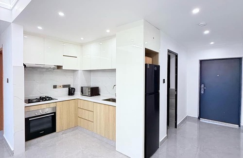 Kilimani Apartment | Chic 1-bedroom apartment in vibrant Nairobi