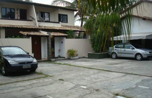 Vilas do Atlantico Apartment | Large furnished studio apartment near Vilas beach