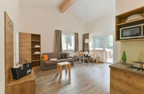 Klosterle Apartment | Flat in Arlberg near Ski Slopes & Sauna