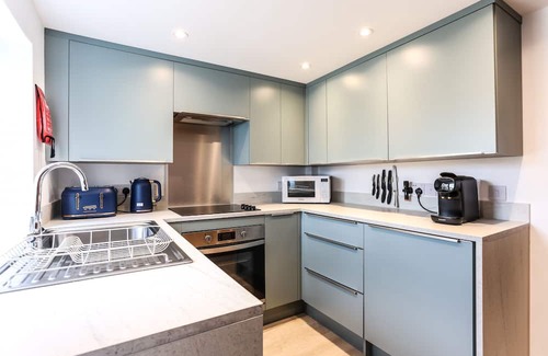 East Wittering Cottage | Wallaby- East Wittering Fisherman's Cottage