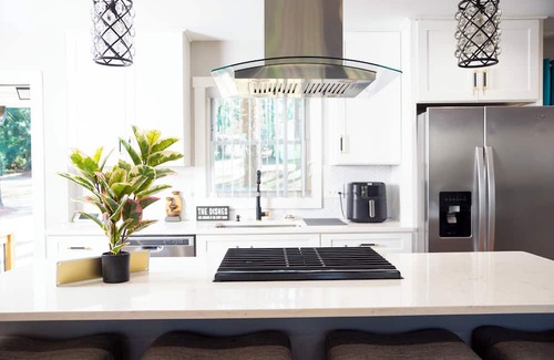 Southwestern House | 3-bedroom house in lovely Atlanta minutes from the Airport!