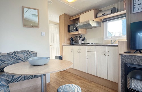 Sint Maarten House | A cozy vintage chalet of 30m² offers a surprising amount of space and comfort with two bedrooms.