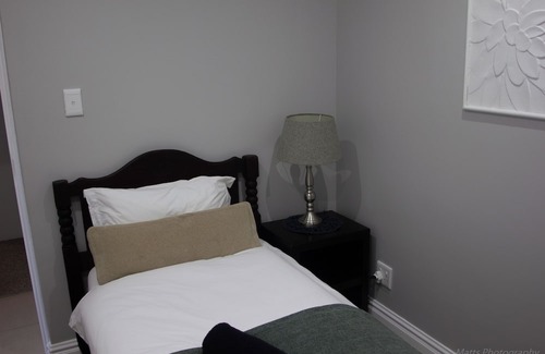 Durban Apartment | Luxury 4-Bedroom Apartment with Stunning Seaviews & Aircon – Your Dream Escape