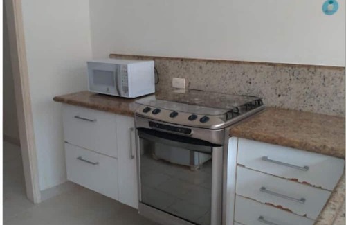 Loteamento Joao Batista Juliao Apartment | Guarujá Enseada Family Apartment 5 minutes from the beach, your pet is welcome.