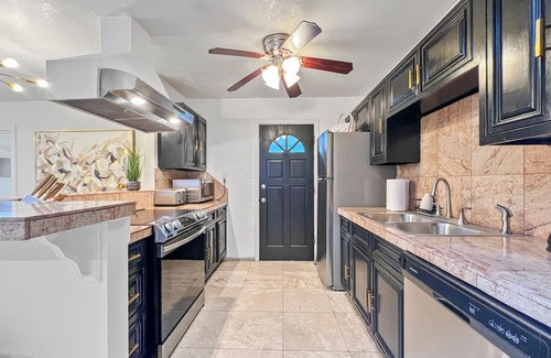 South Scottsdale House | Pool - 10min from Old Town Scottsdale and near all fun activities- 4bd- 2ba