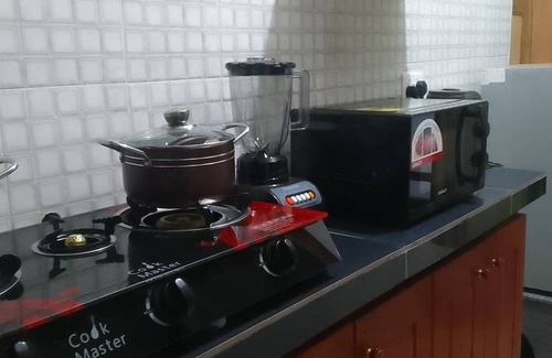 Sunyani Apartment | MVH Apartment in Sunyani with free WiFi, AC and fully furnished kitchen.