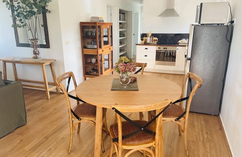 Korumburra Cottage | Stunning Country Views @ Oak Vue Cottage