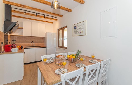 Sibenik House | Holiday house Sibenik for 1 - 6 persons with 2 bedrooms - Holiday house