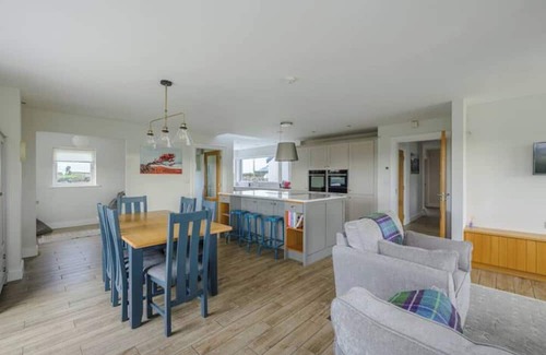 Doorus House | Idyllic 5* modern retreat, a stop along the breathtaking Wild Atlantic Way