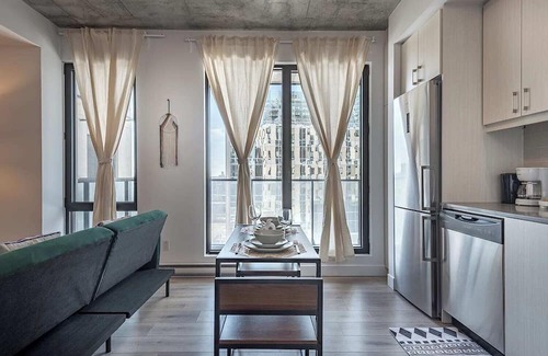 Old Montreal Apartment | Cozy design Summary: