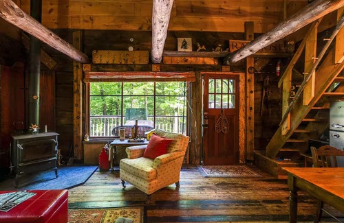Katrine Cabin | A Cabin in the Woods