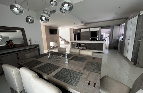 Delicias House | Spacious 4-bedroom house with WiFi, Pool, fitness room in welcoming Delicias