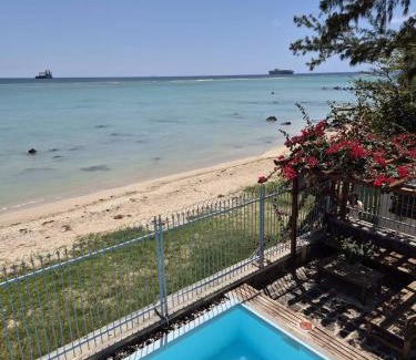 Port Louis Villa | Crab's Cove - Villa pieds dans l'eau avec piscine