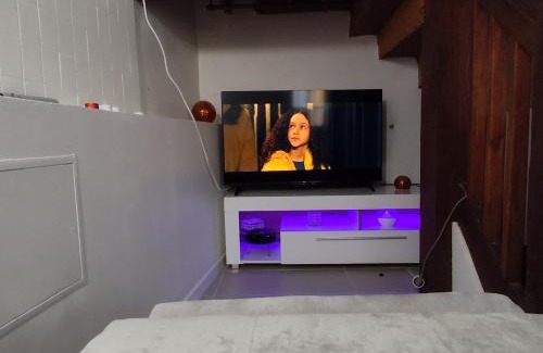 Bonnieres-sur-Seine House | Zeny-water