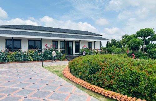 Medchal House | DEER CREEK Farm house