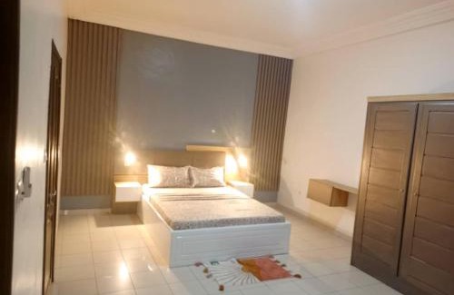 Abomey-Calavi Apartment | APPARTEMENT 1-A ZOPAH 2min EREVAN CALAVI