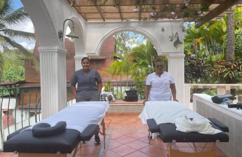 La Vega Province Bed & Breakfast | Villa Celeste Bed & Breakfast