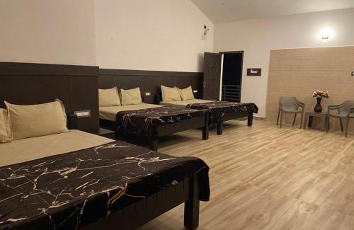 Kodaikanal Bed & Breakfast | RR Holiday Inn