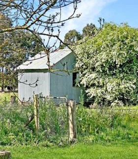 Romsey House | 'Hawthorn Park' Farm Homestead in Macedon Ranges